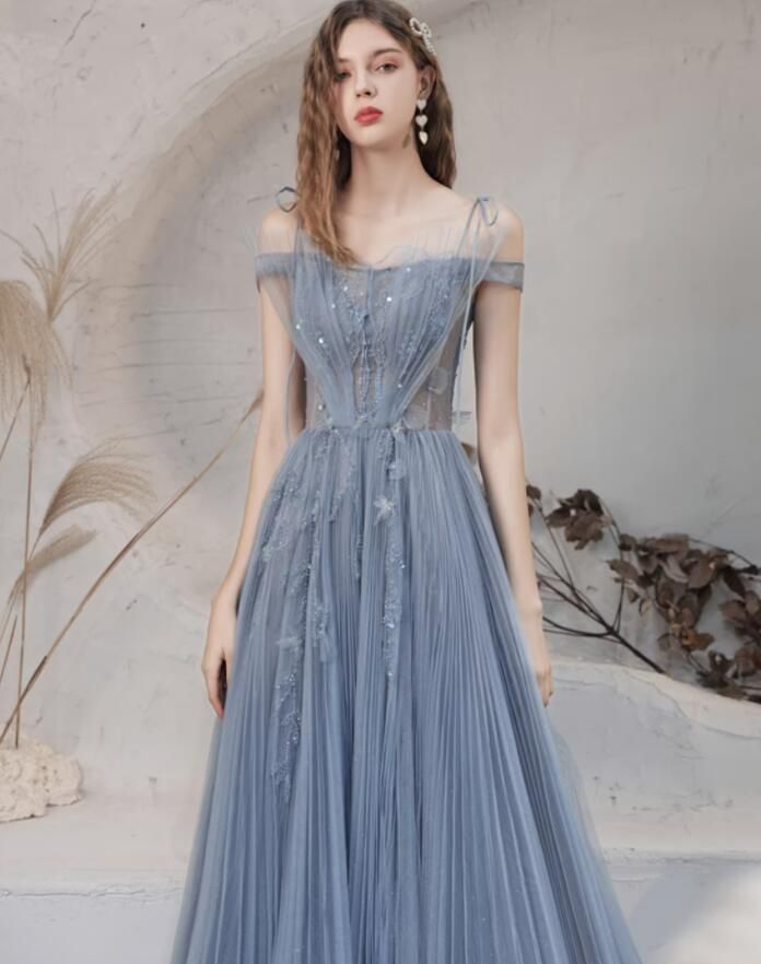 Size 6 Prom Off The Shoulder Blue A-line Dress on Queenly