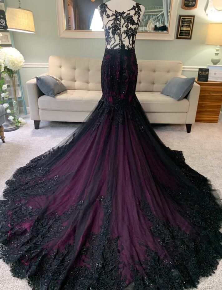 Size 14 Lace Black Ball Gown on Queenly