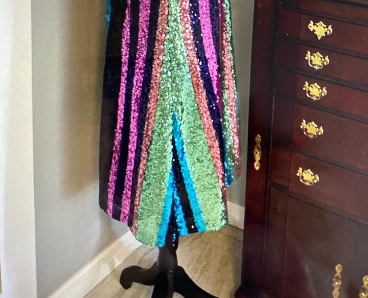 Belle by Badgley Mischka Size 6 High Neck Sequined Multicolor Cocktail Dress on Queenly