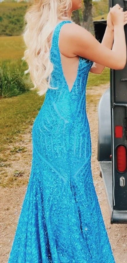 Jovani Size 4 Prom Plunge Royal Blue Mermaid Dress on Queenly