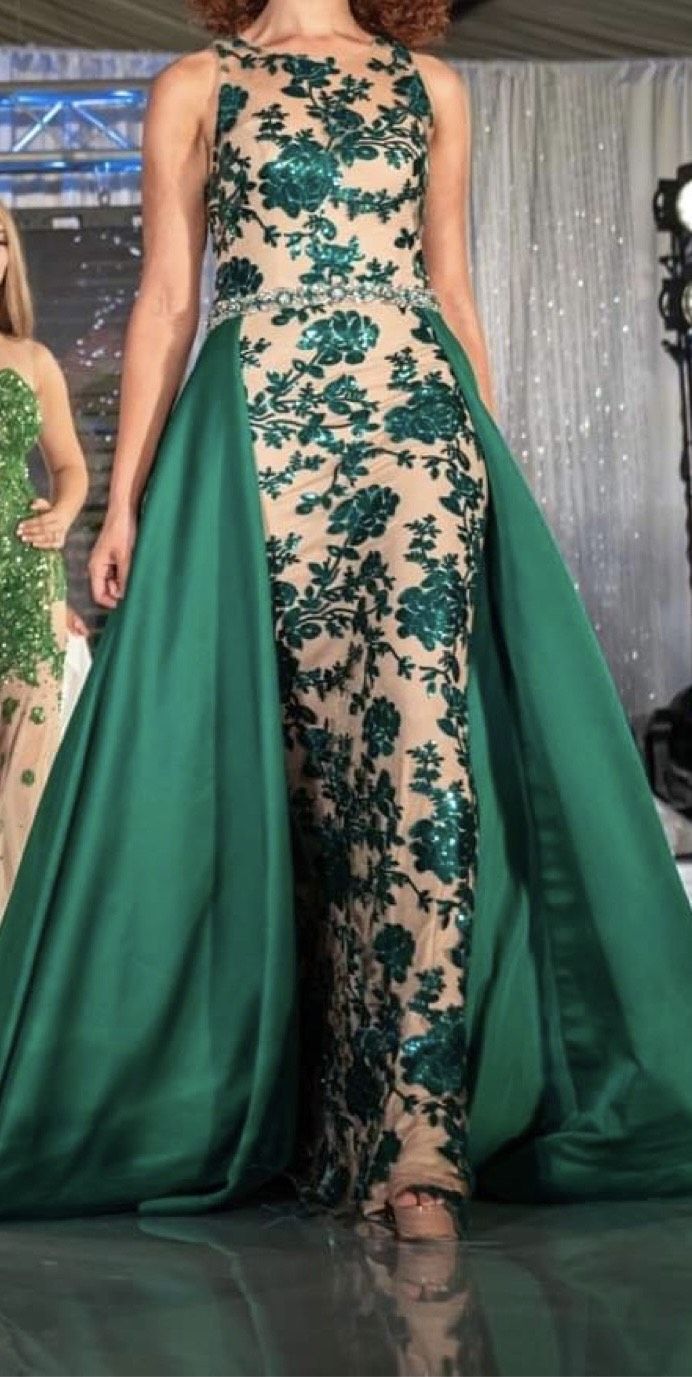 Size 6 Prom Lace Green Ball Gown on Queenly
