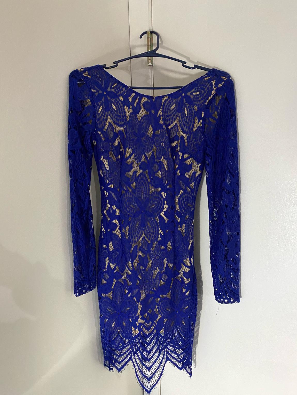 Charlotte Russe Size 0 Long Sleeve Lace Royal Blue Cocktail Dress on Queenly