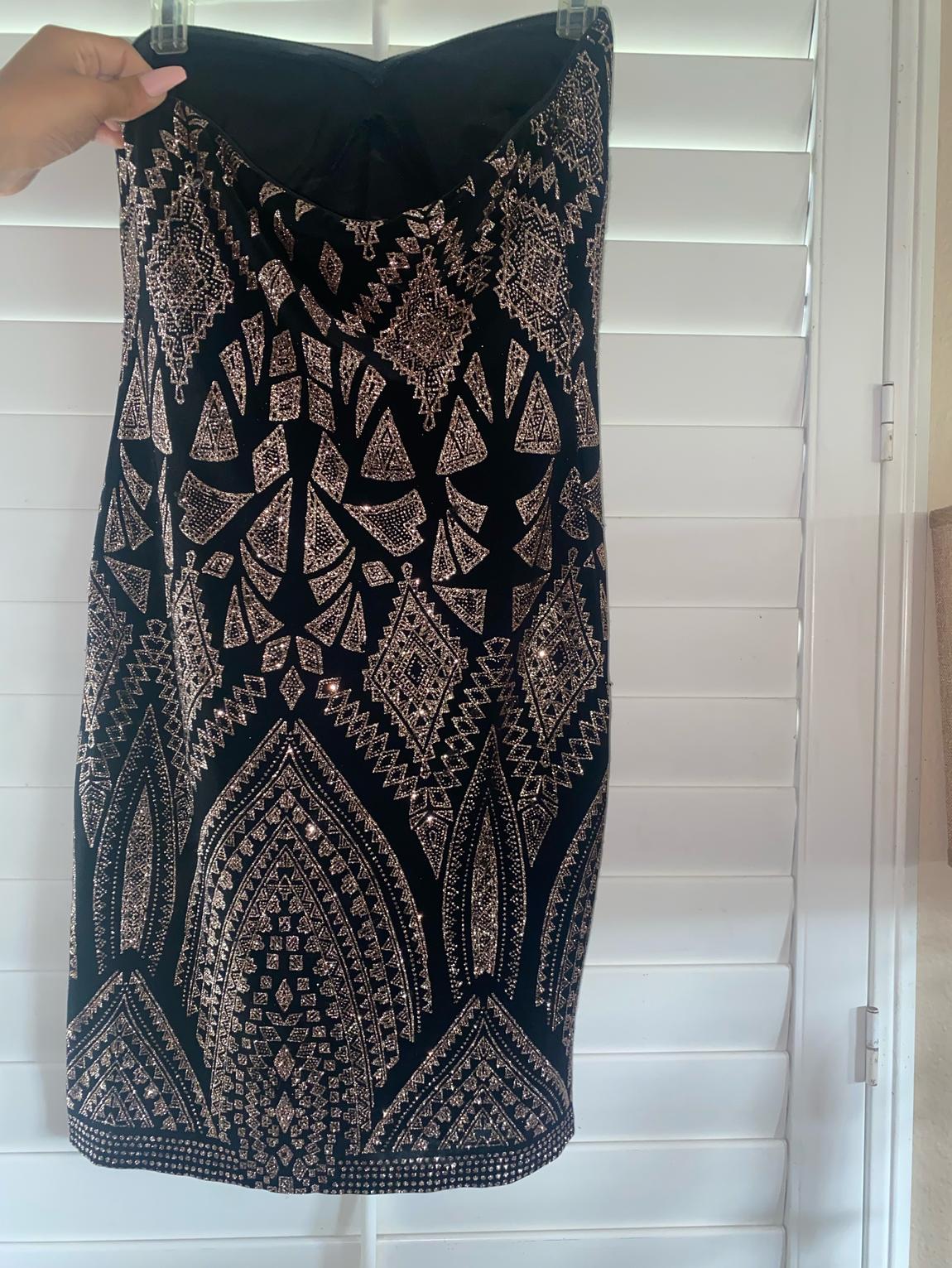 Size 8 Strapless Black Cocktail Dress on Queenly
