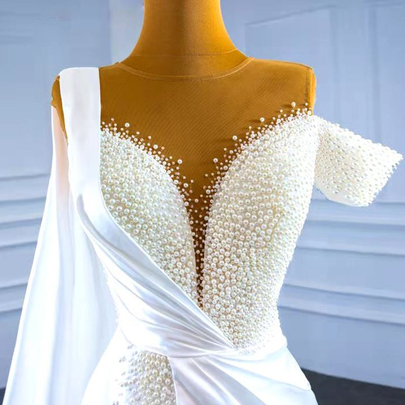 Size 8 Wedding Off The Shoulder Sequined White A-line Dress on Queenly