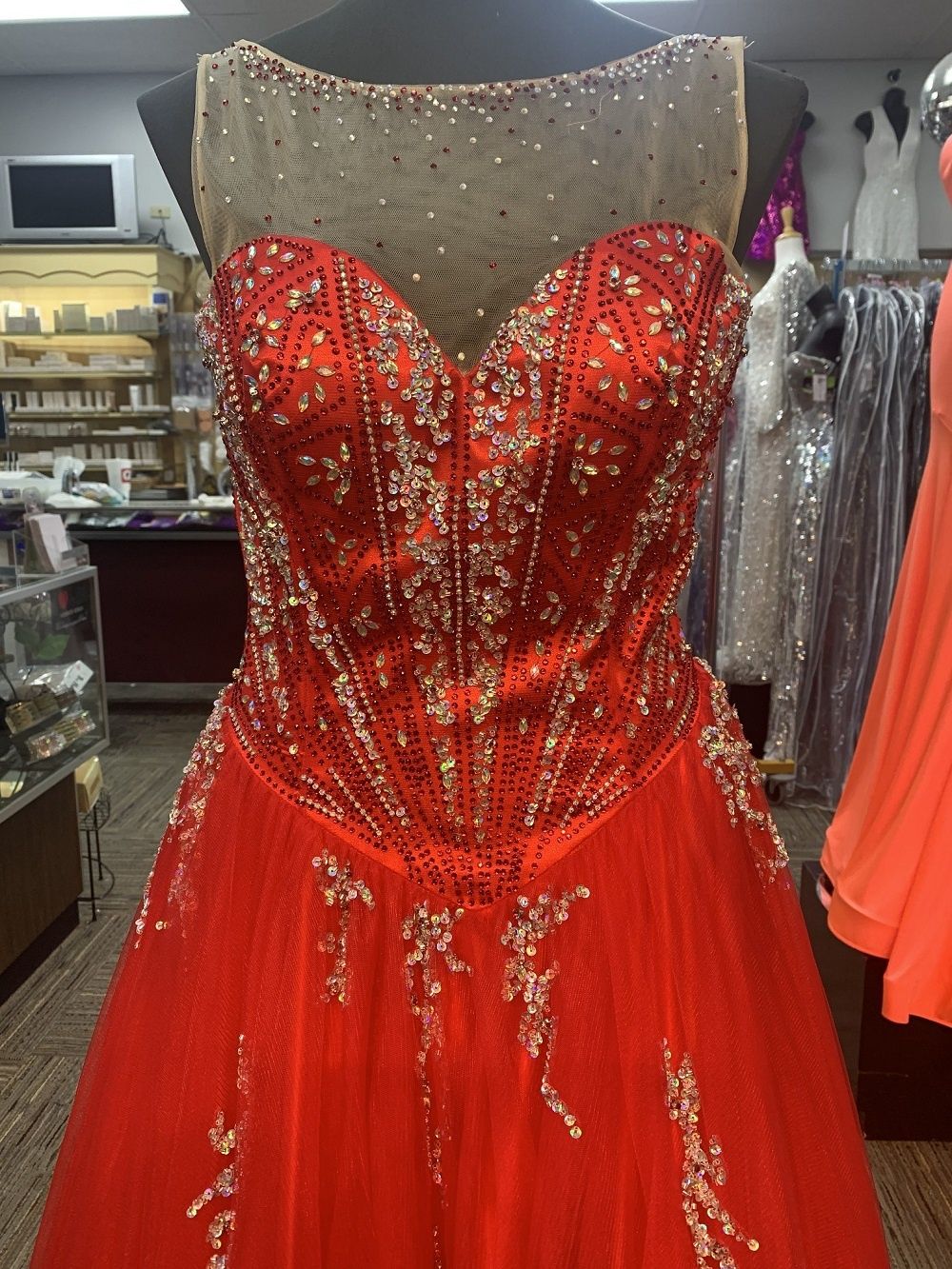Style 17277 Envious Couture Size 12 Prom Red Ball Gown on Queenly