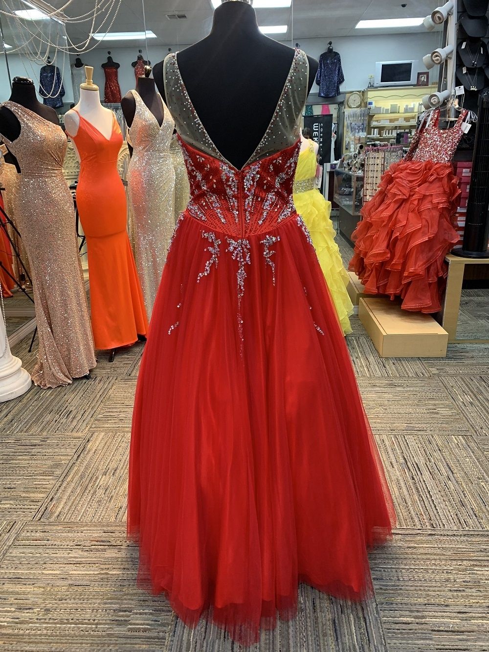 Style 17277 Envious Couture Size 12 Prom Red Ball Gown on Queenly