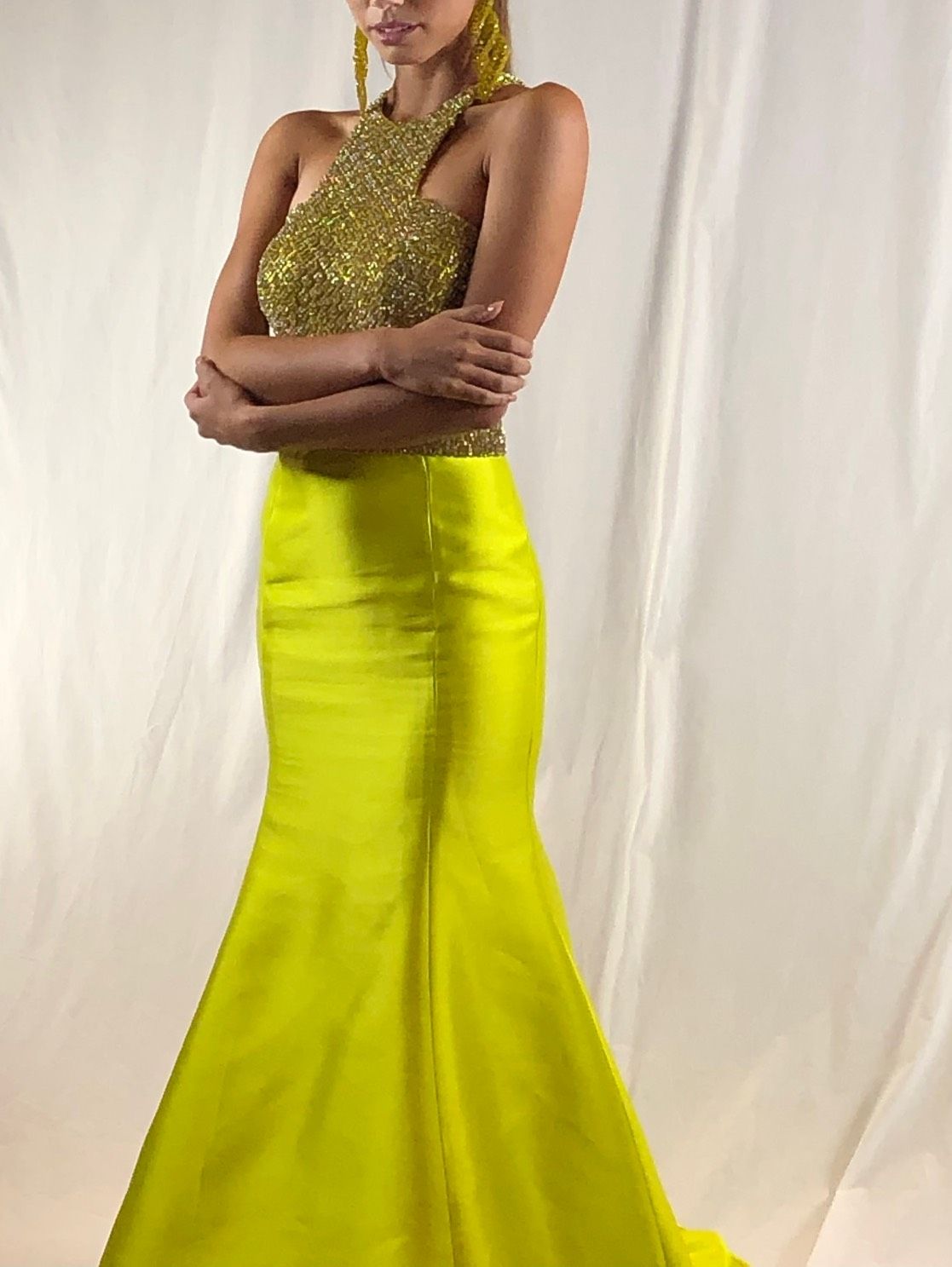 Jovani Size 00 Prom High Neck Sequined Yellow Floor Length Maxi on Queenly