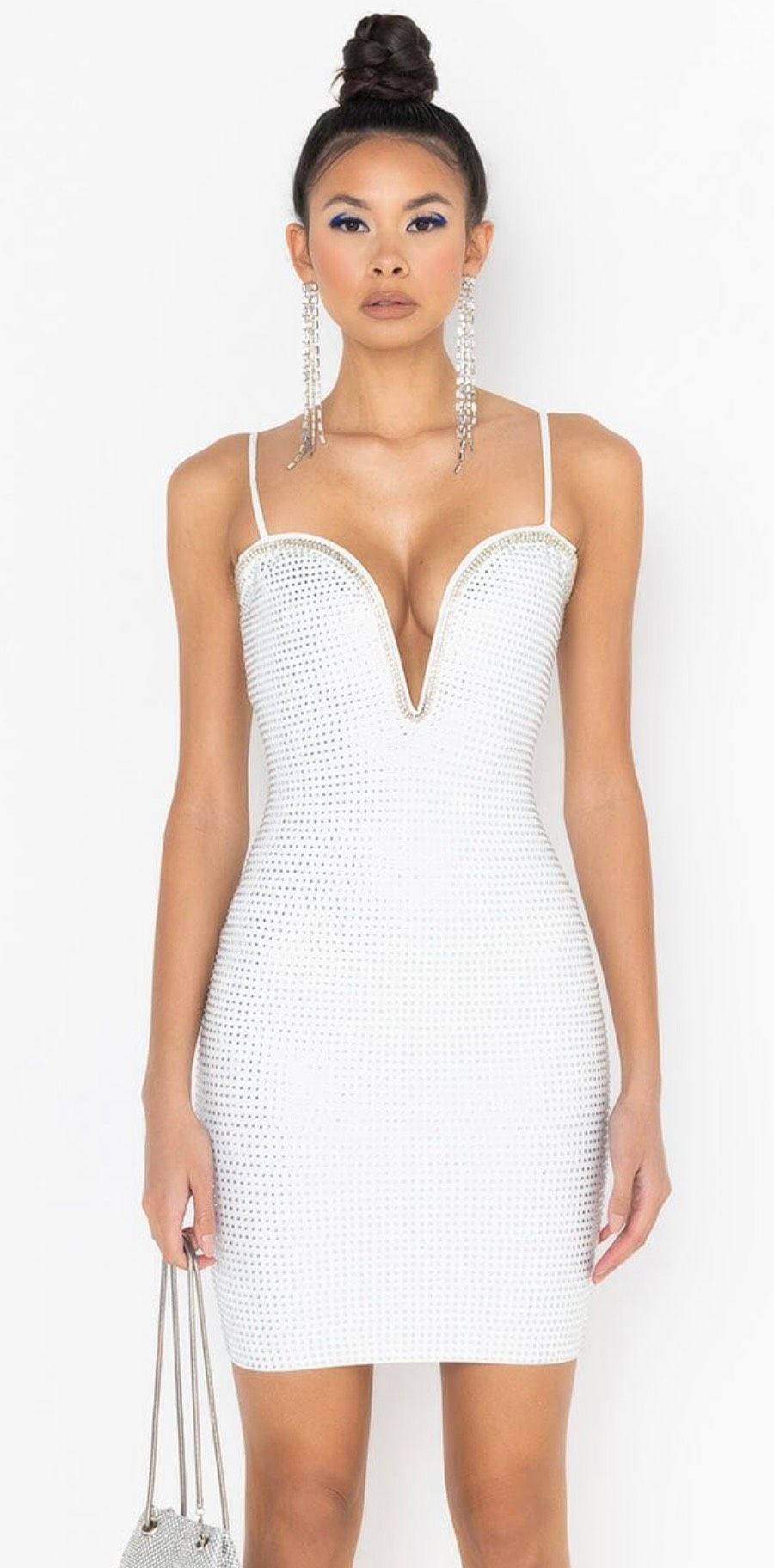 Size 0 Homecoming Sequined White Cocktail Dress on Queenly