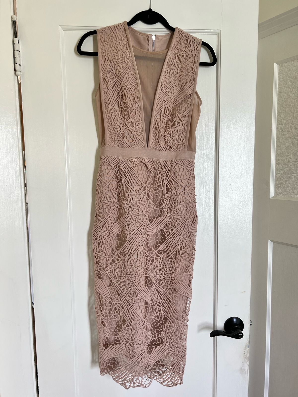 Size 2 Prom Lace Light Pink Cocktail Dress on Queenly