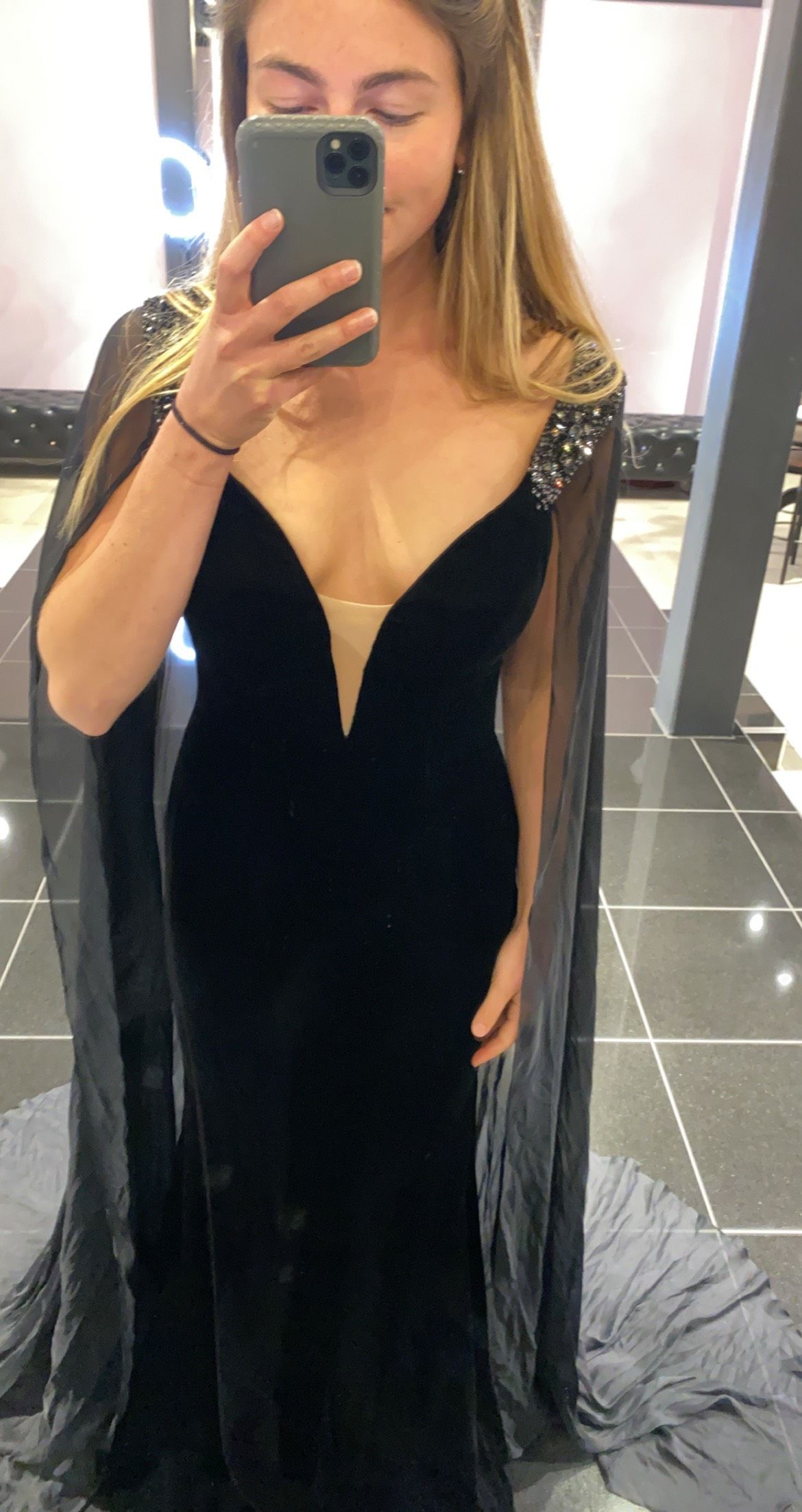 Sherri Hill Size 4 Bridesmaid Plunge Velvet Black Mermaid Dress on Queenly