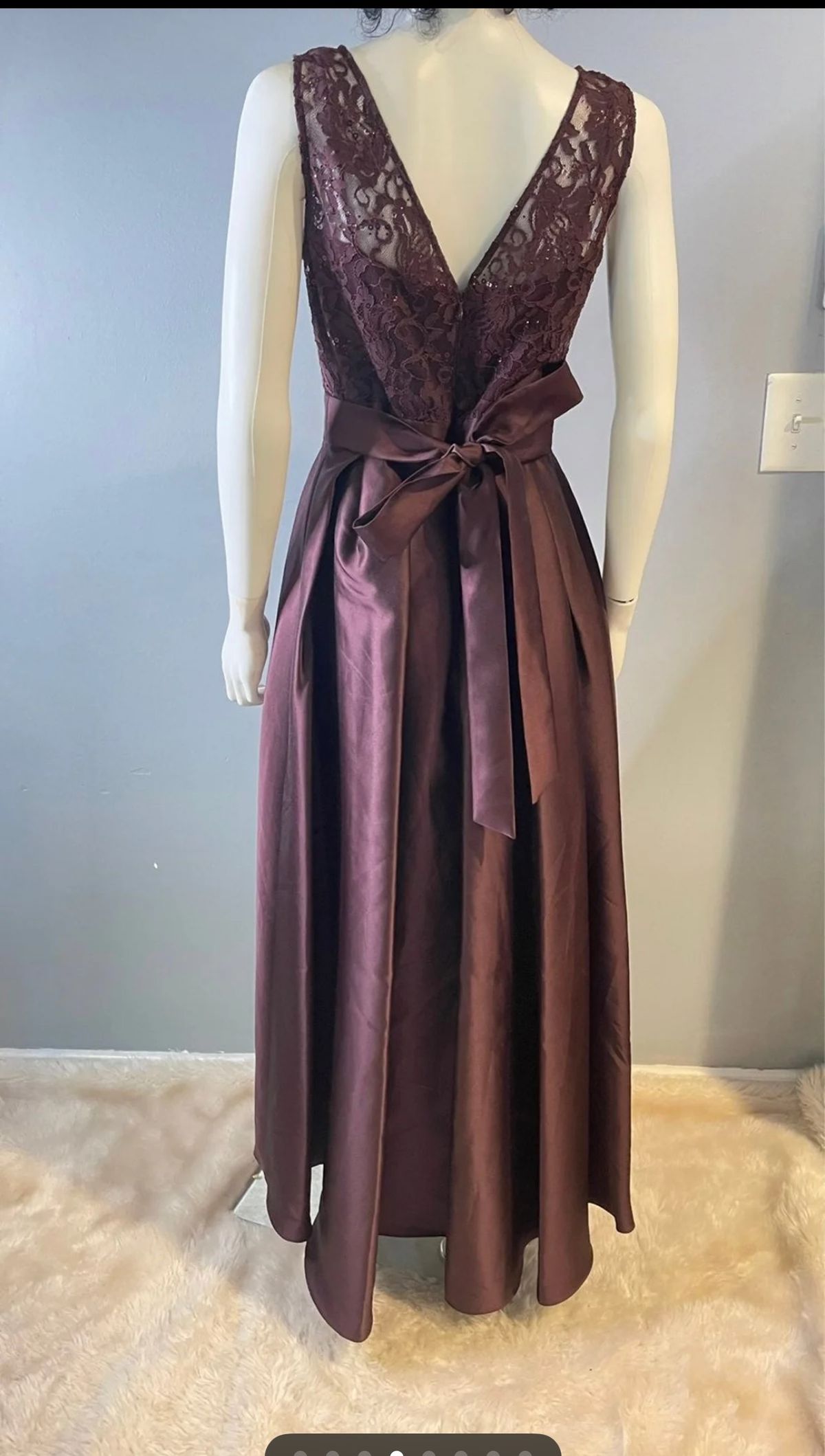 Size 6 Wedding Guest Purple A-line Dress on Queenly