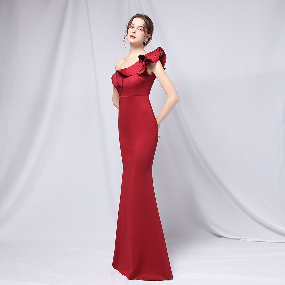 Size 10 Prom One Shoulder Red Mermaid Dress on Queenly