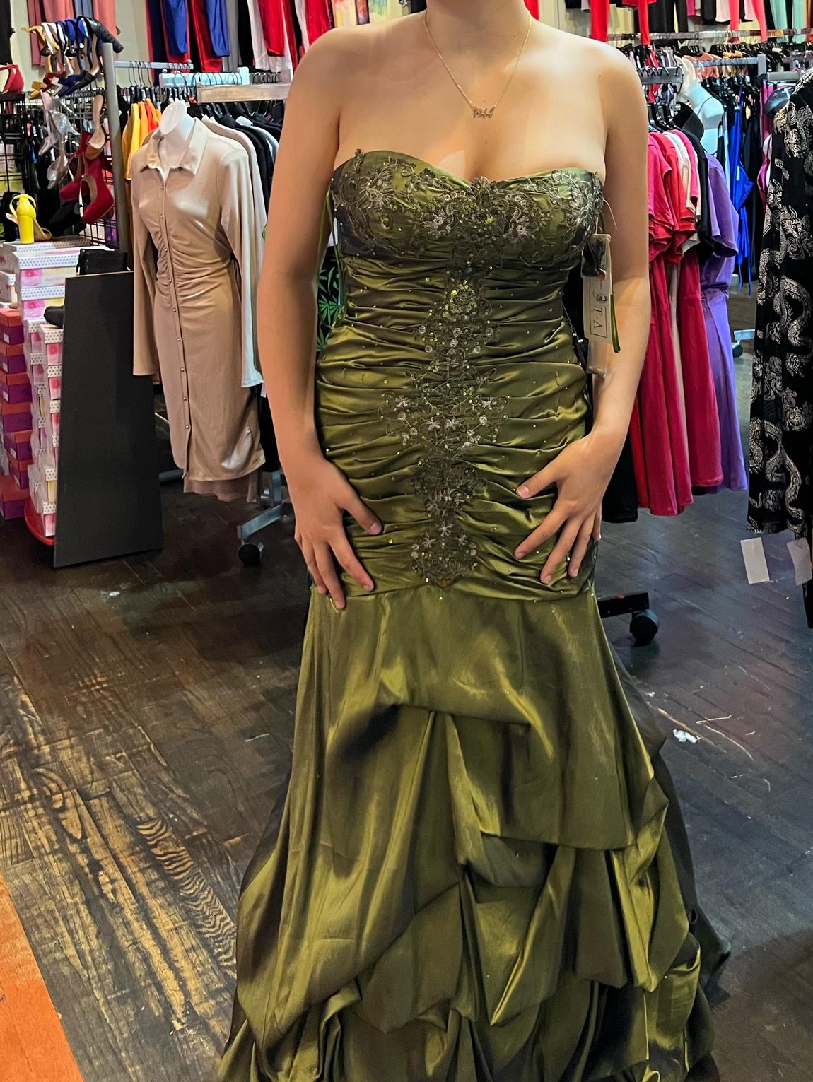 Size 8 Green Mermaid Dress on Queenly