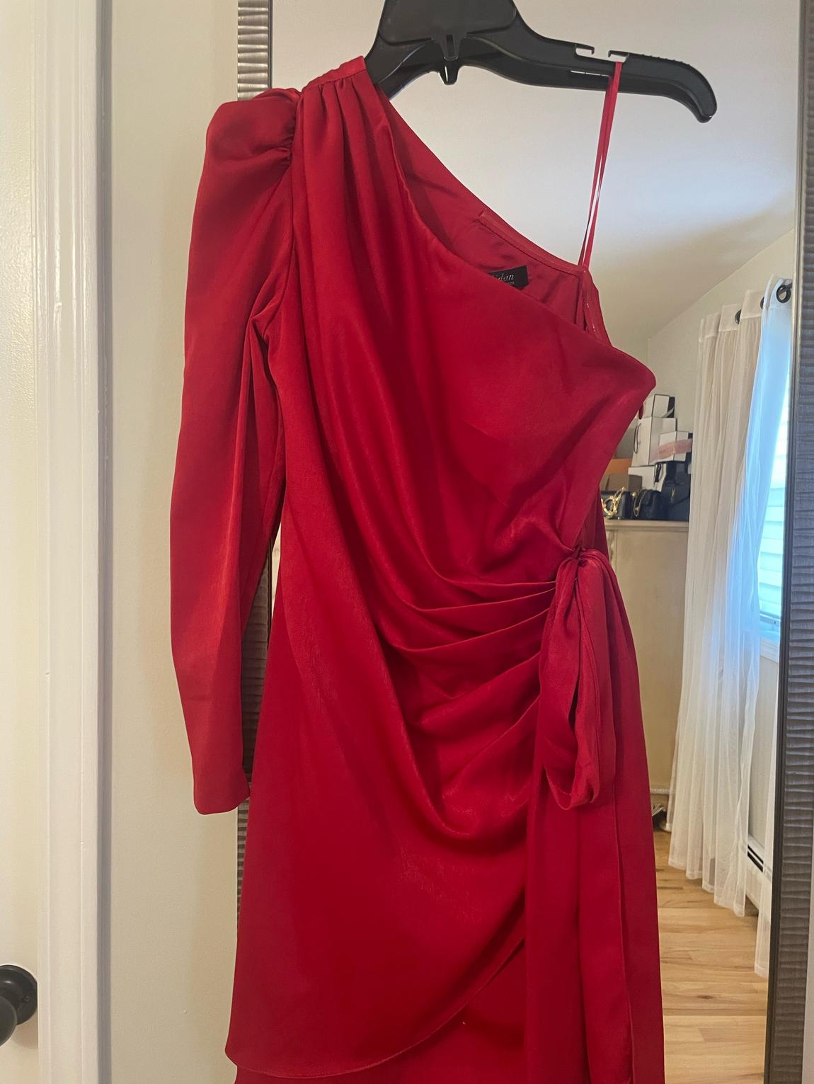 Aidan mattox Size 4 Satin Red Cocktail Dress on Queenly