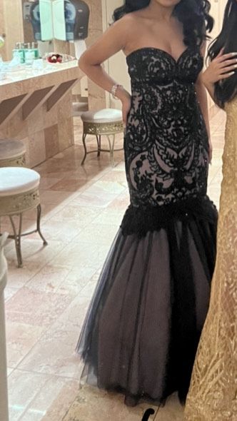 Alyce Paris Size 2 Prom Lace Black Mermaid Dress on Queenly