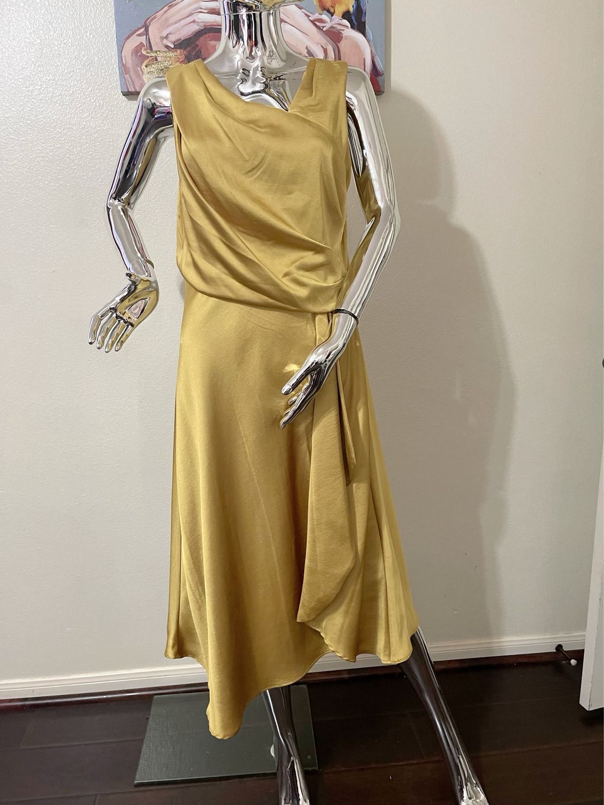 Size 12 Gold Cocktail Dress on Queenly