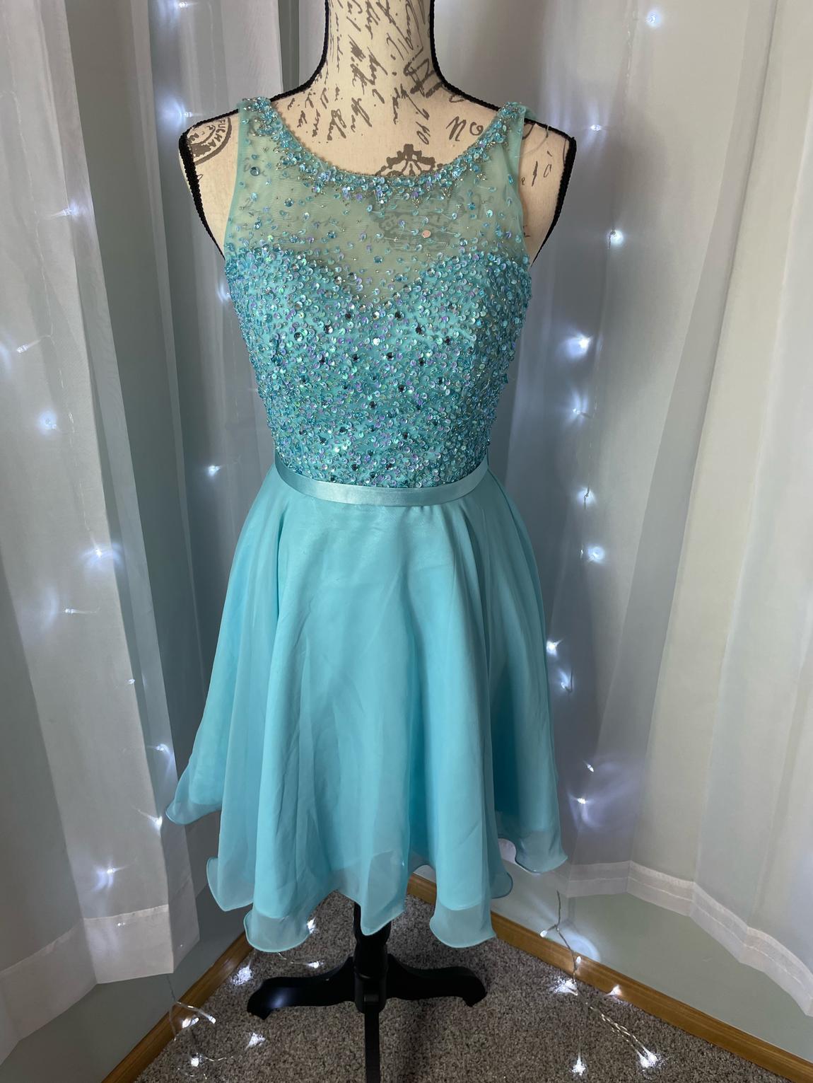 Size 4 Prom Sequined Turquoise Blue Cocktail Dress on Queenly
