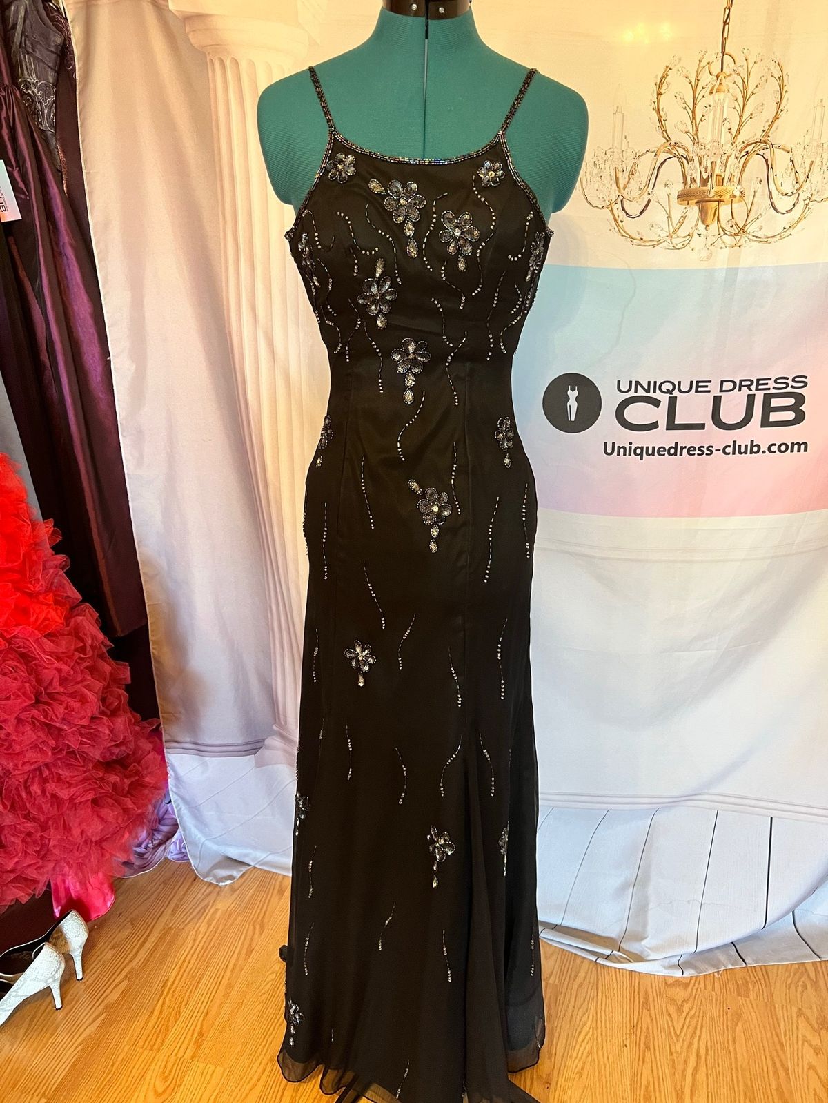 Unique Dress Club Size 4 Prom Satin Black Cocktail Dress on Queenly