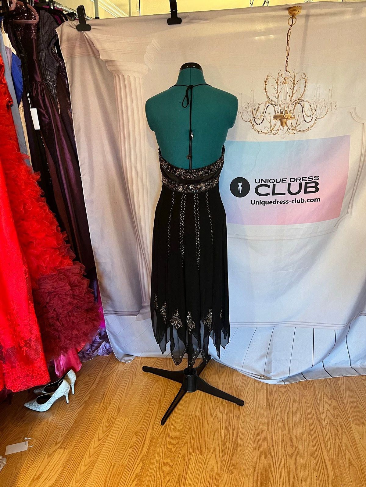 Unique Dress Club Size 4 Prom Satin Black Cocktail Dress on Queenly