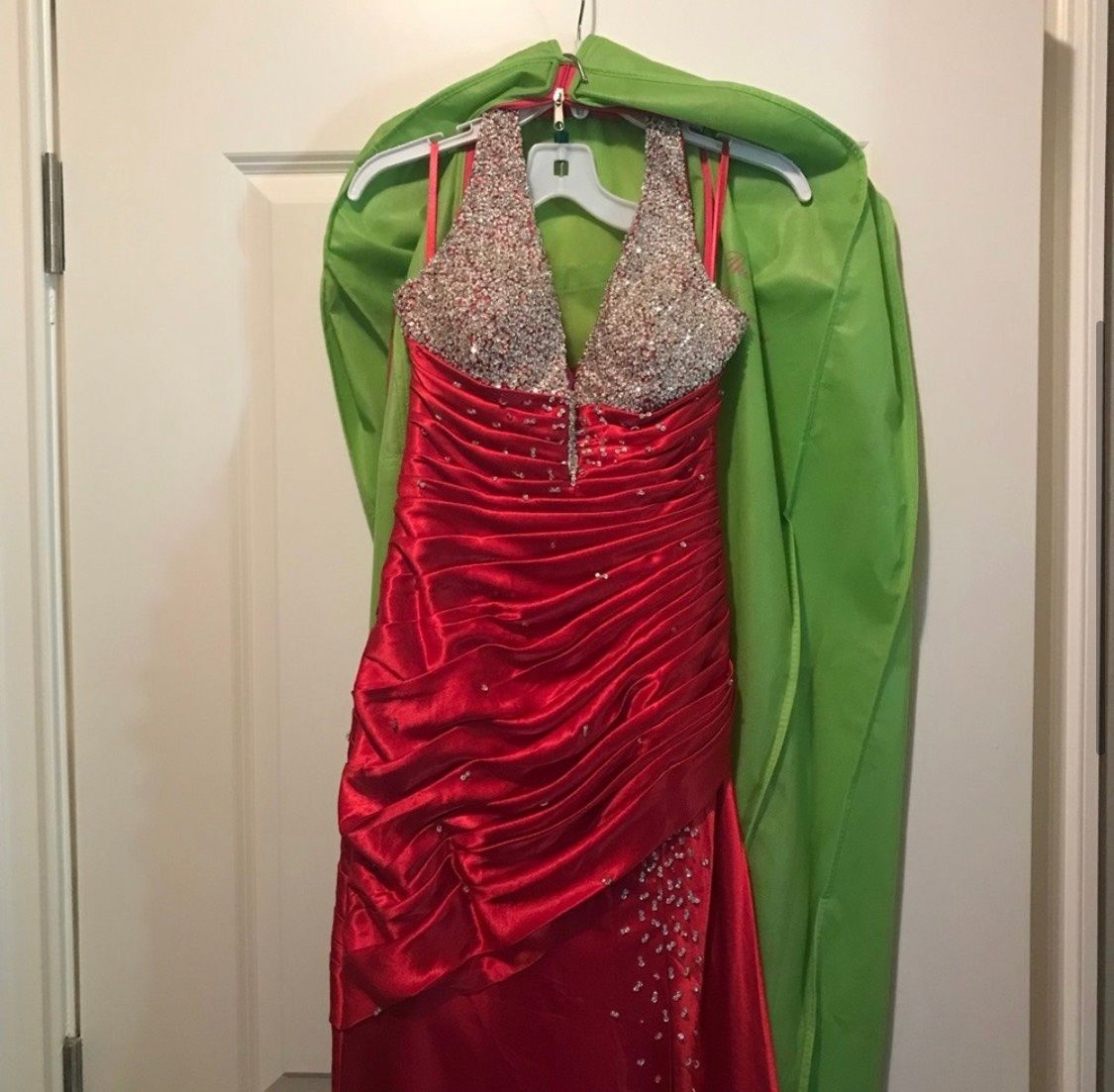 MoriLee Size 4 Red Side Slit Dress on Queenly
