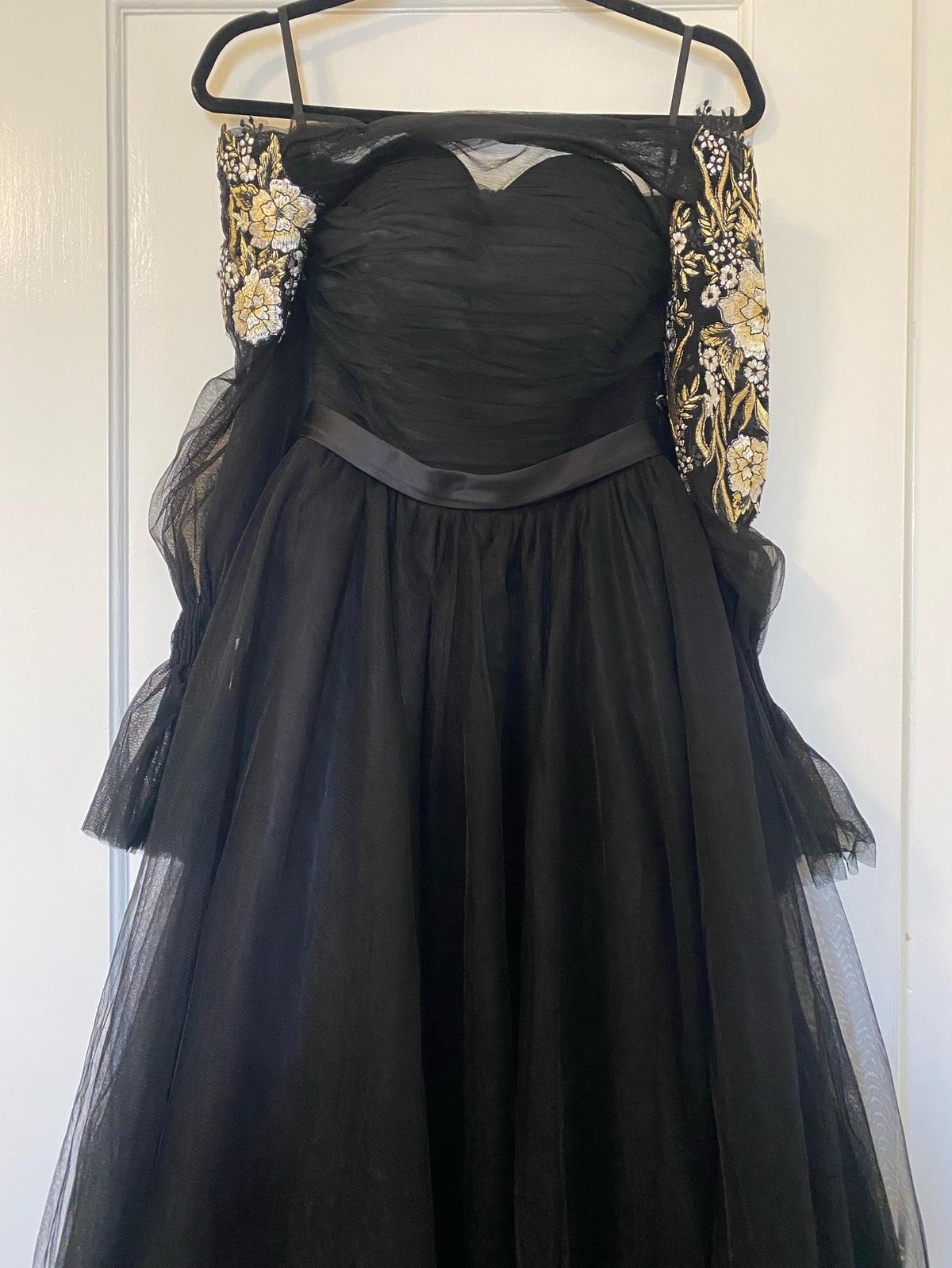 Size 0 Black Dress With Train on Queenly
