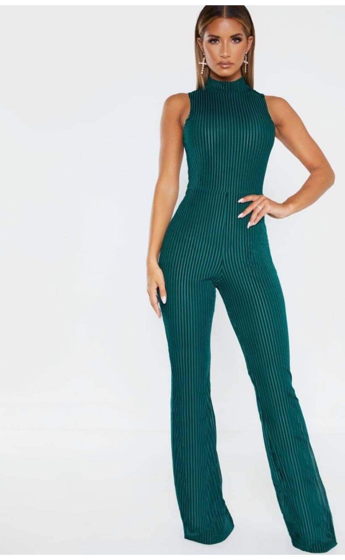 Size 0 Pageant Interview High Neck Emerald Green Formal Jumpsuit on Queenly