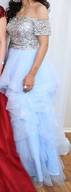 Size 4 Prom Off The Shoulder Lace Light Blue Cocktail Dress on Queenly