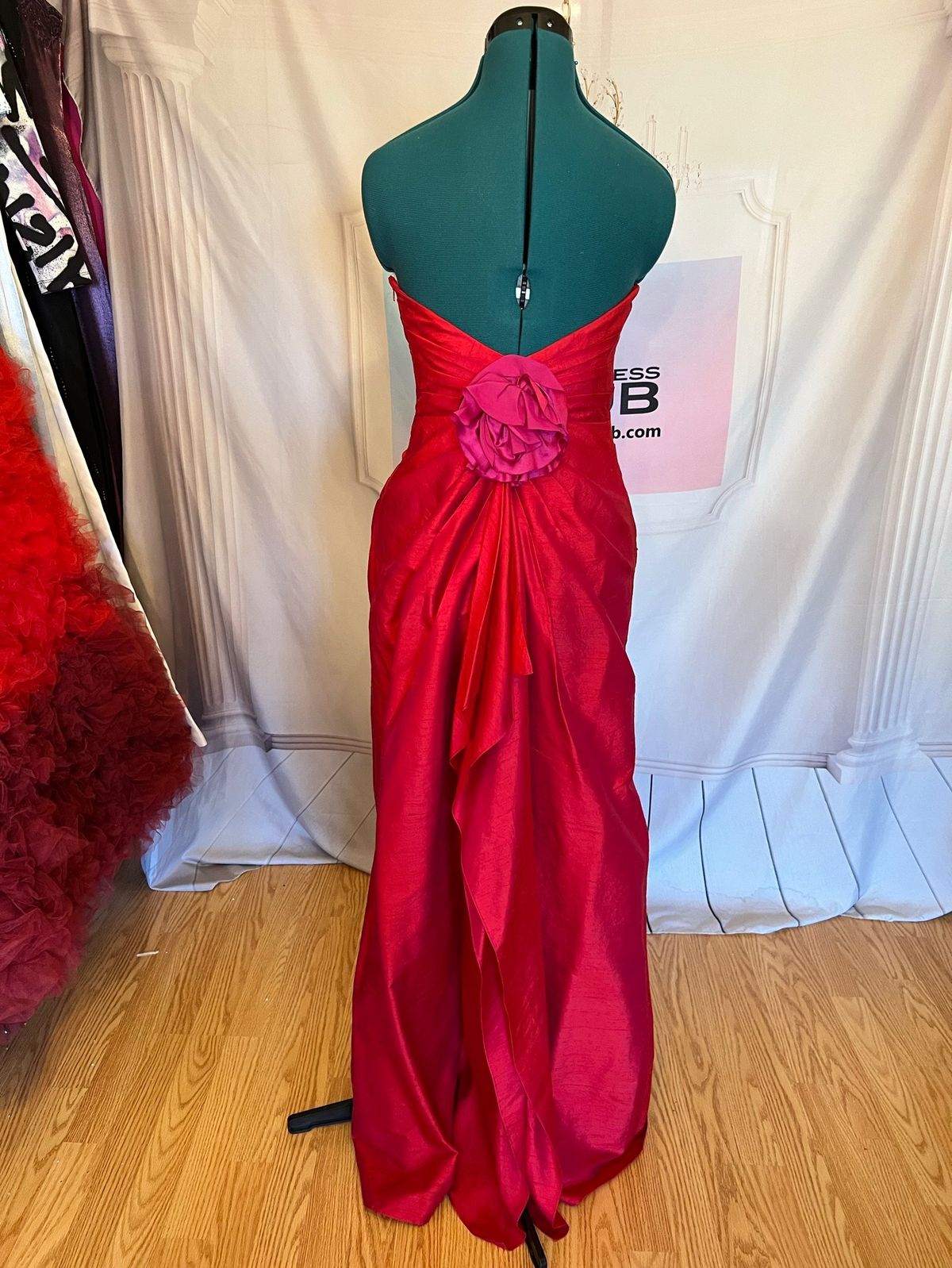 Unique Dress Club Size 6 Pageant Satin Red Mermaid Dress on Queenly
