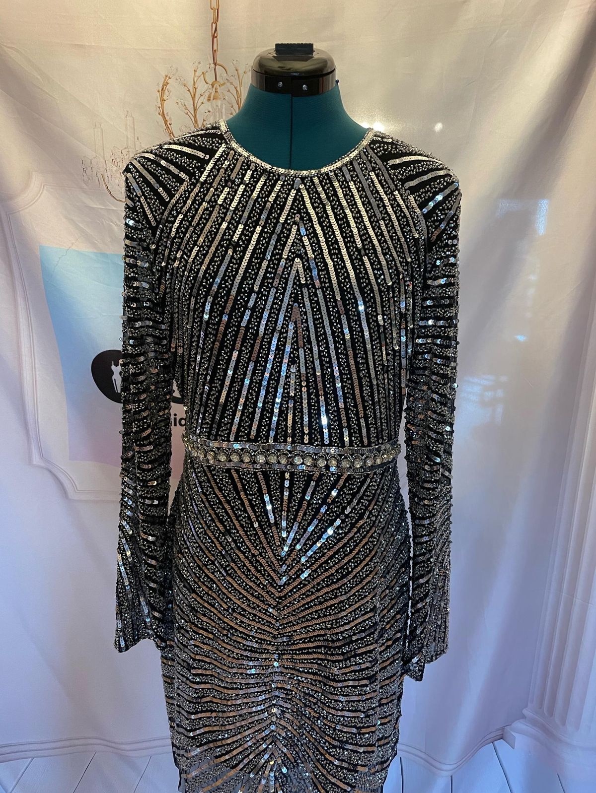 Unique Dress Club Size 12 Sequined Black Cocktail Dress on Queenly