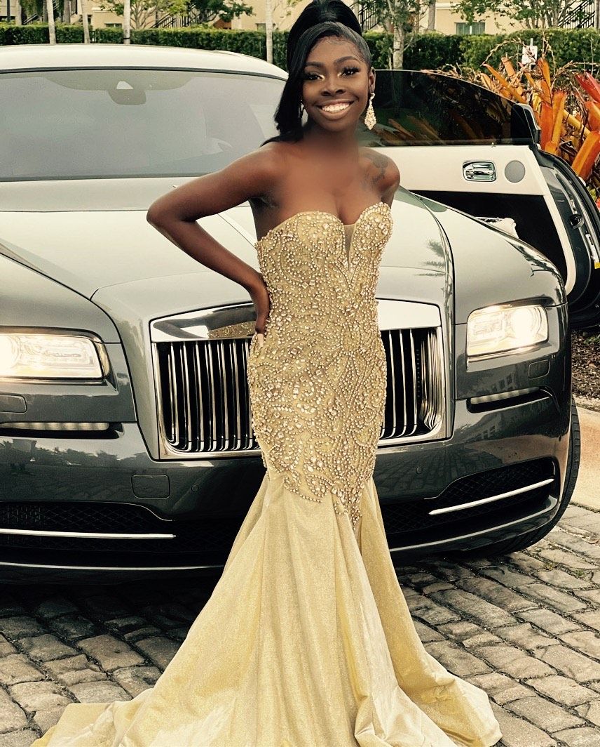Size 4 Prom Gold Dress With Train on Queenly