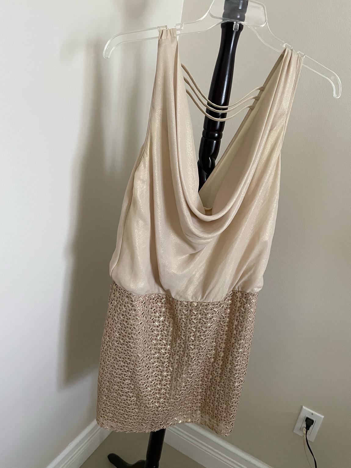 Size 10 Plunge Gold Cocktail Dress on Queenly