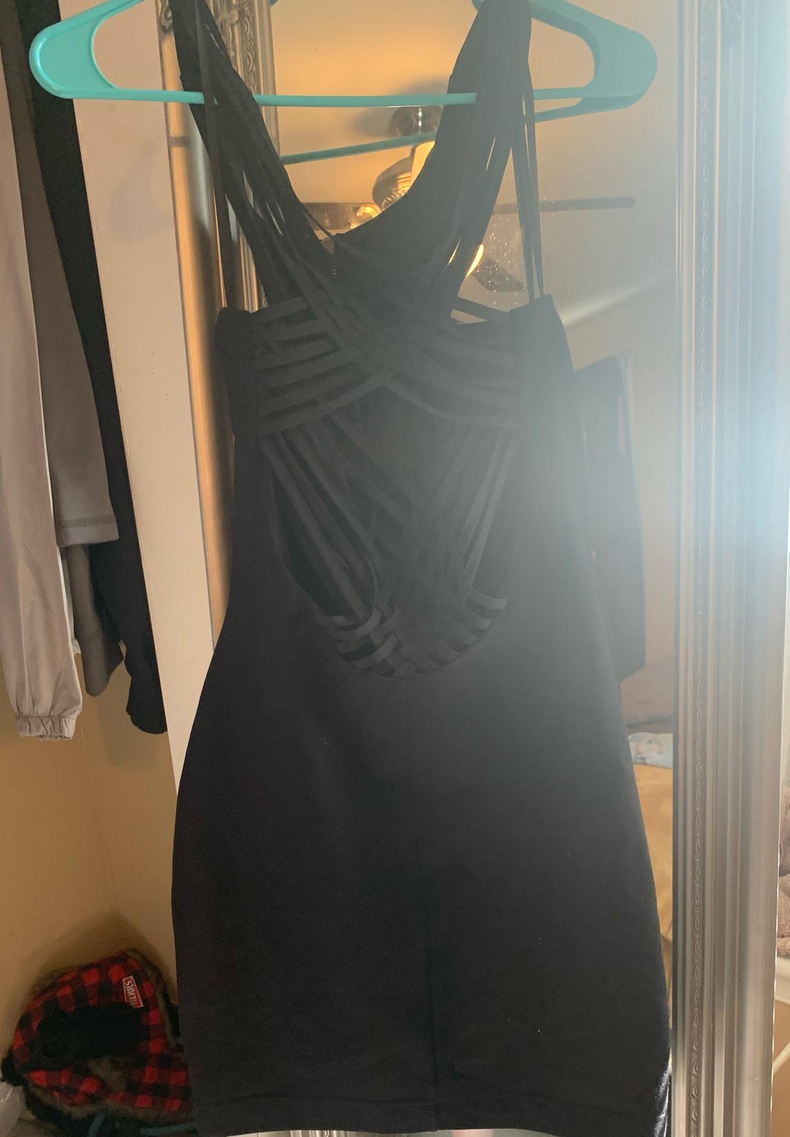 BEBE Size 6 Prom Black Cocktail Dress on Queenly