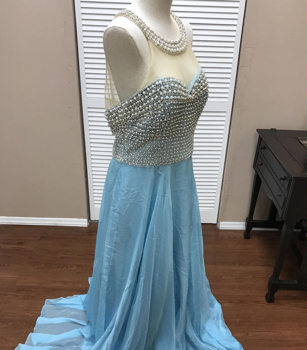 Larissa Couture LV Plus Size 18 Prom High Neck Sequined Light Blue Ball Gown on Queenly