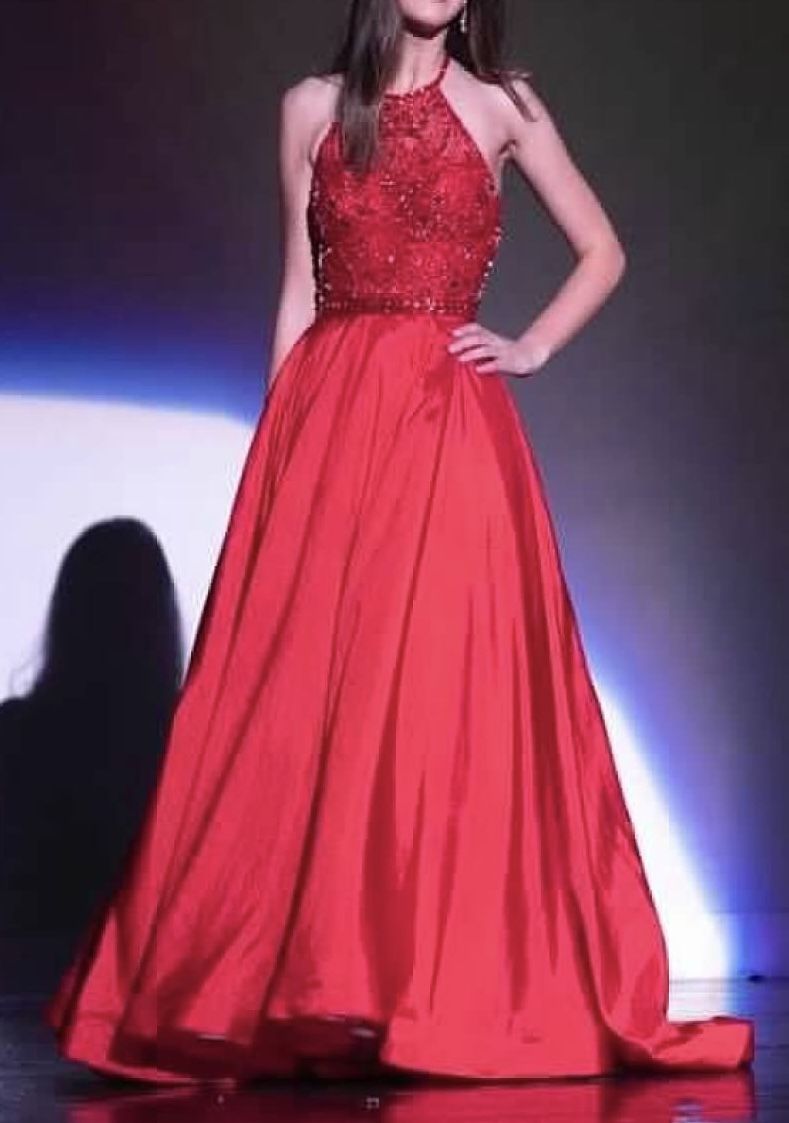 Sherri Hill Size 4 Prom Halter Sequined Red Ball Gown on Queenly