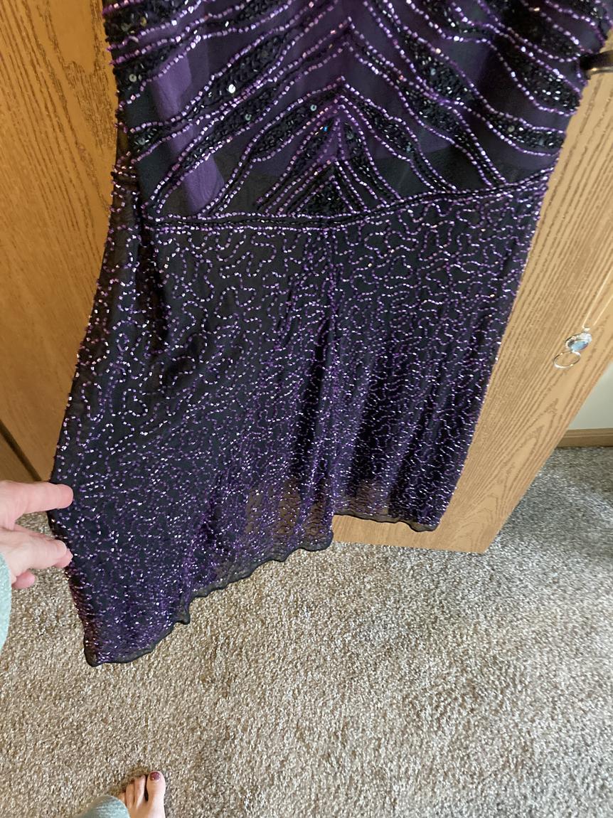 Size 10 Prom Plunge Sequined Purple Mermaid Dress on Queenly