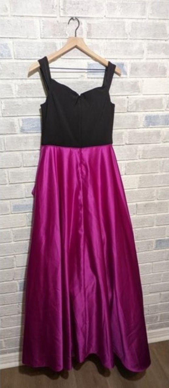 Size 12 Prom Purple Side Slit Dress on Queenly