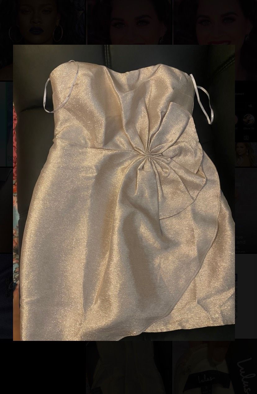 Lulus Size 2 Strapless Gold Cocktail Dress on Queenly