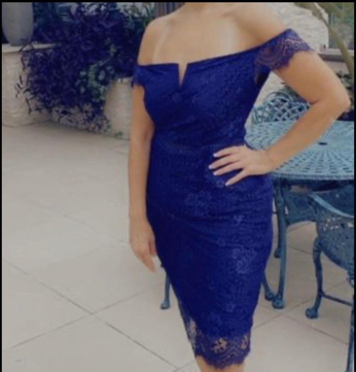 Size 8 Wedding Guest Off The Shoulder Lace Navy Blue Cocktail Dress on Queenly