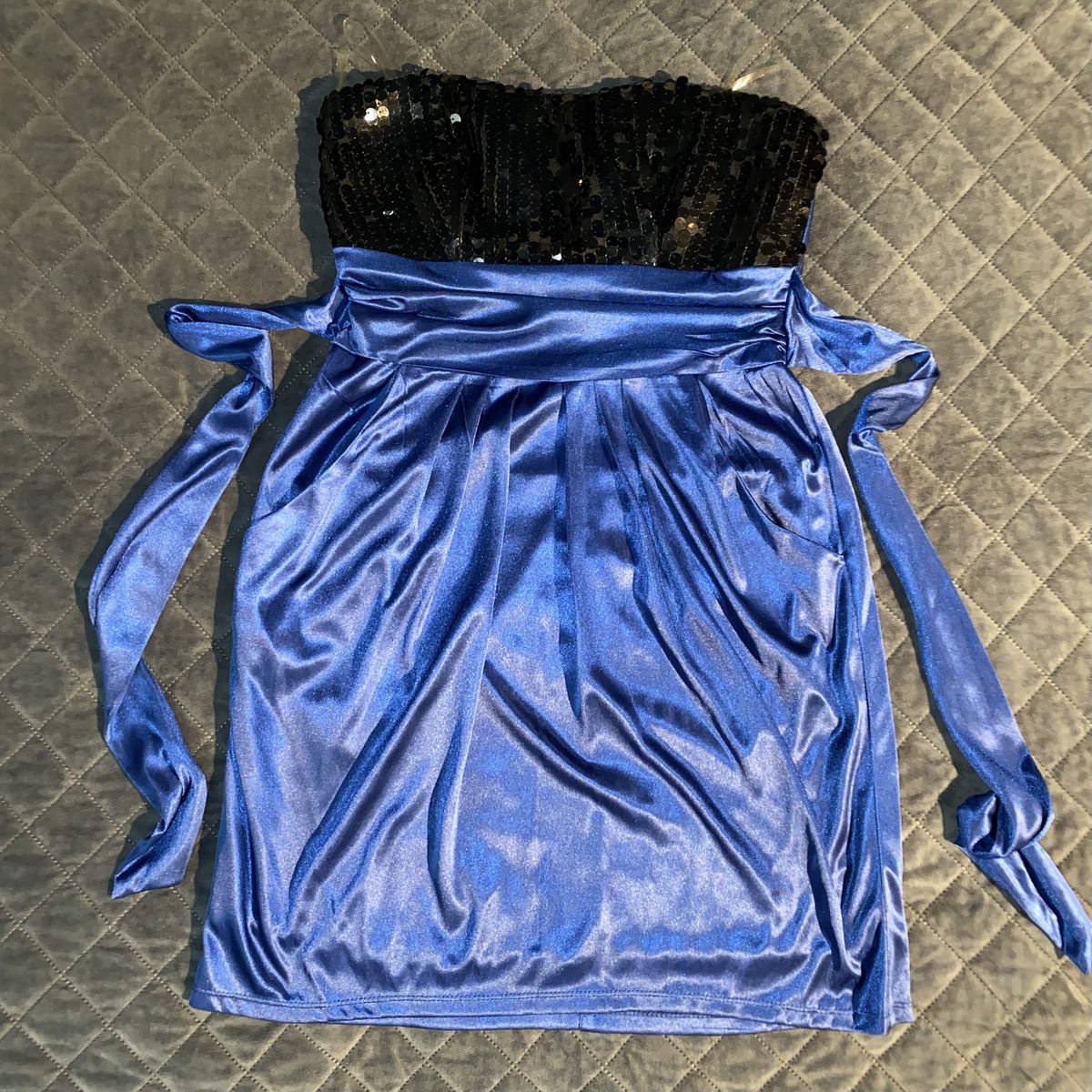 Size 8 Satin Blue Cocktail Dress on Queenly