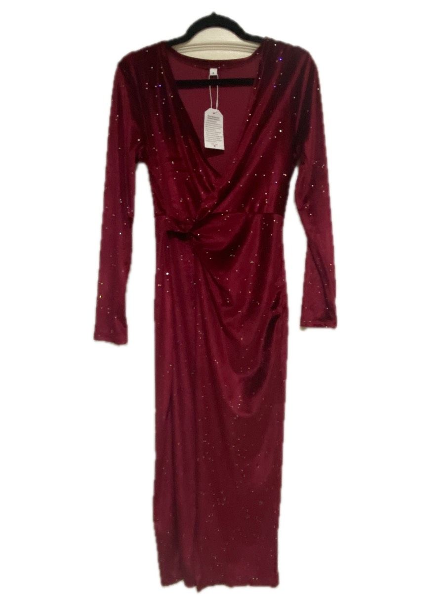 Size 4 Burgundy Red Side Slit Dress on Queenly