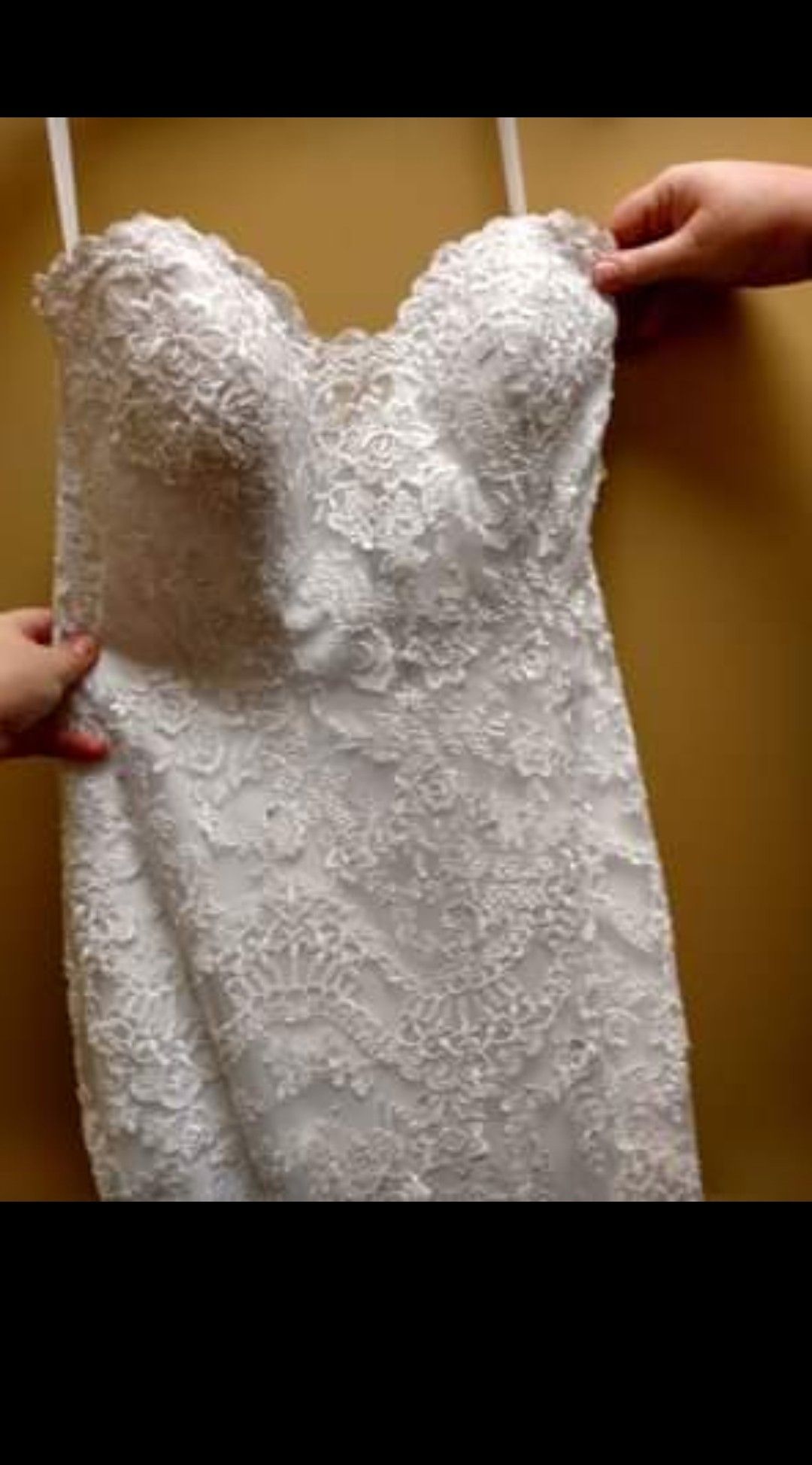 Size 6 Plunge Lace White Mermaid Dress on Queenly