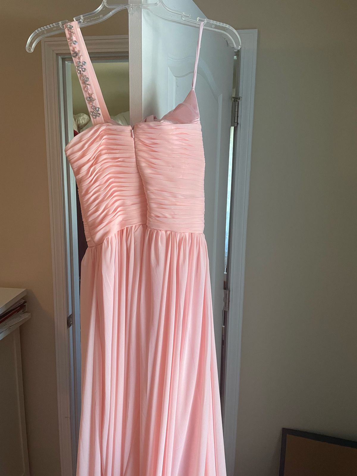 Size 0 Bridesmaid One Shoulder Sequined Light Pink A-line Dress on Queenly