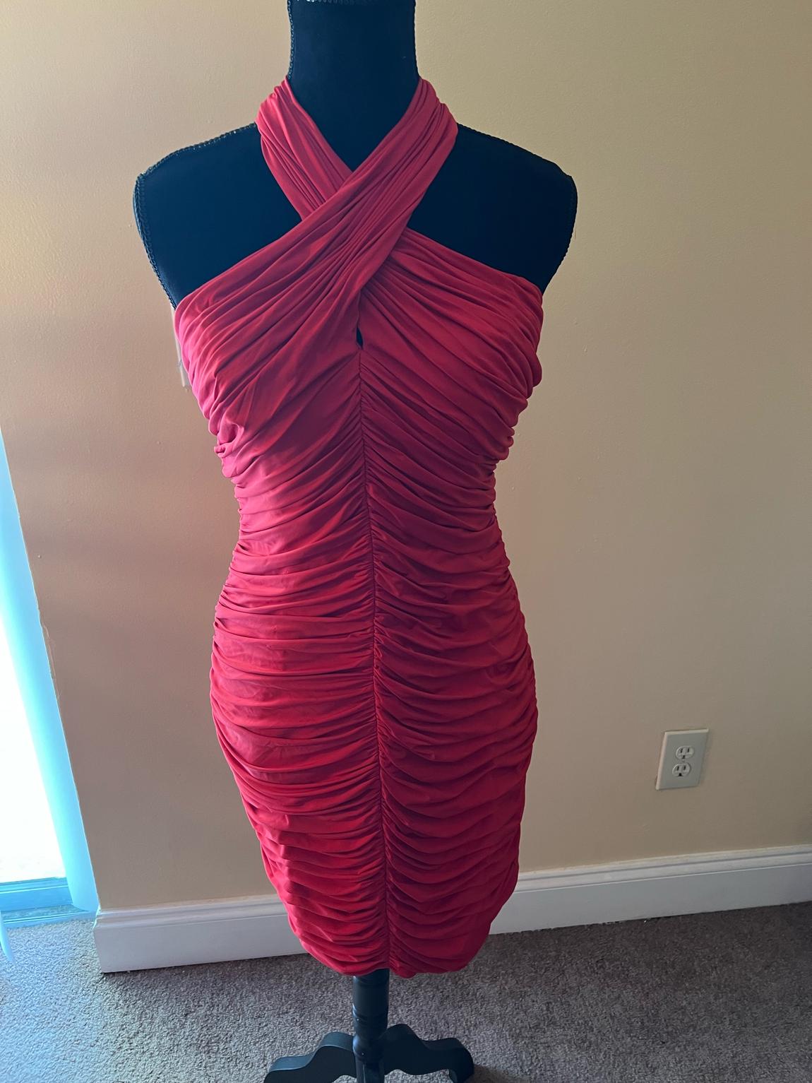 Size 8 Homecoming Halter Red Cocktail Dress on Queenly