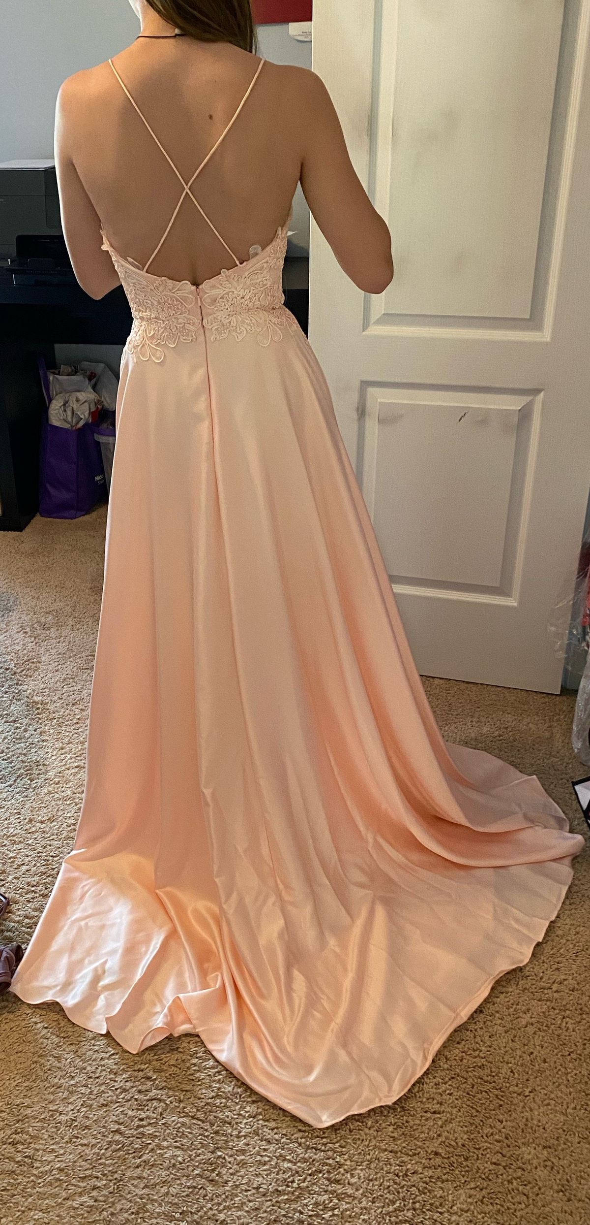 Size 0 Prom Coral A-line Dress on Queenly