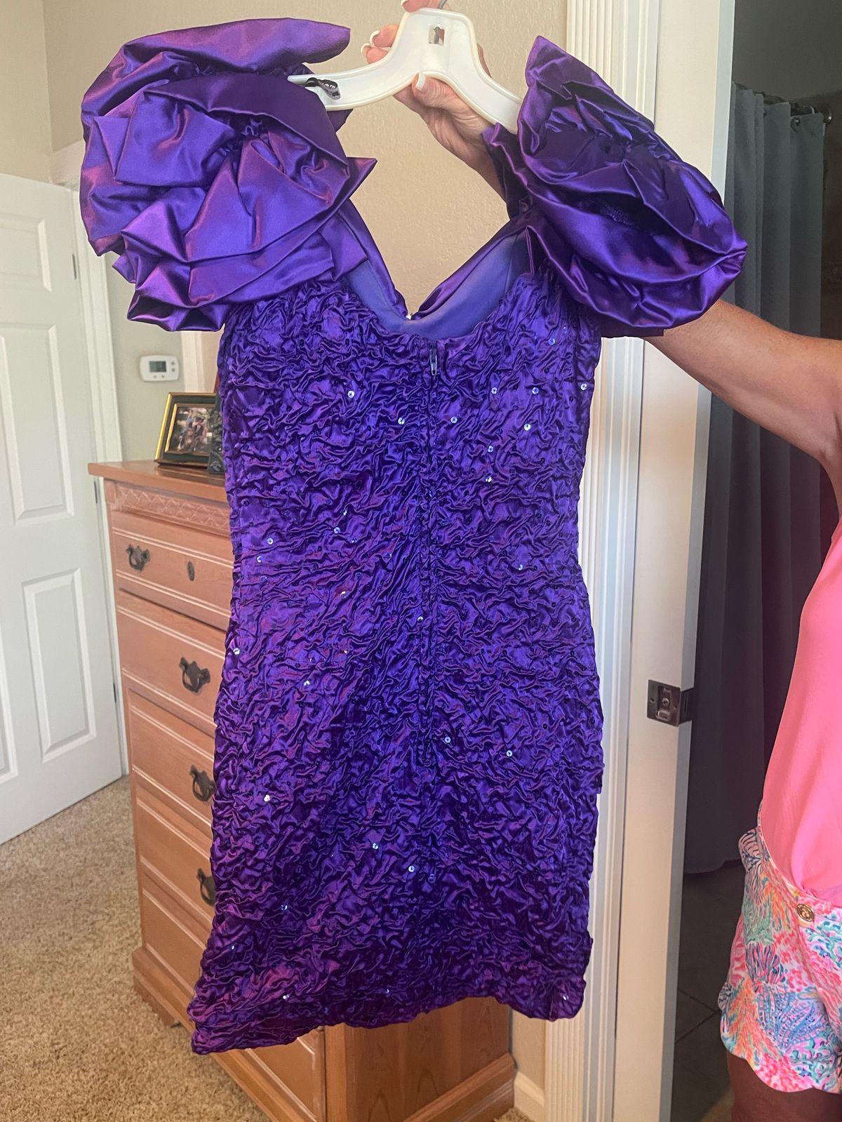Size 4 Homecoming Cap Sleeve Sequined Purple Cocktail Dress on Queenly