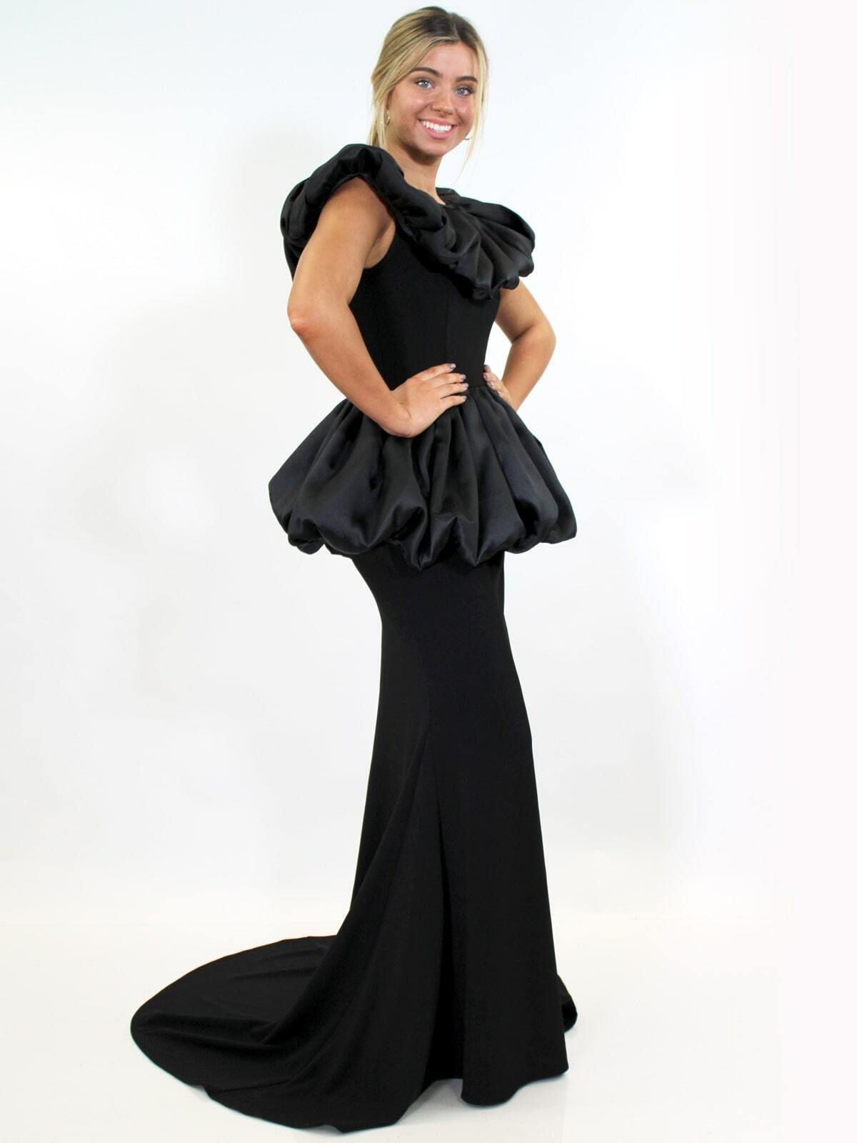 Style 9011 Marc Defang Black Tie Size 2 Floor Length Prom Mermaid Dress on Queenly