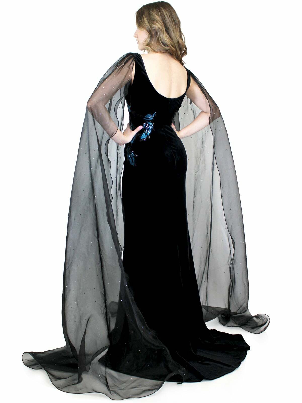 Style 8022 Marc Defang Size 4 Prom Velvet Black Mermaid Dress on Queenly