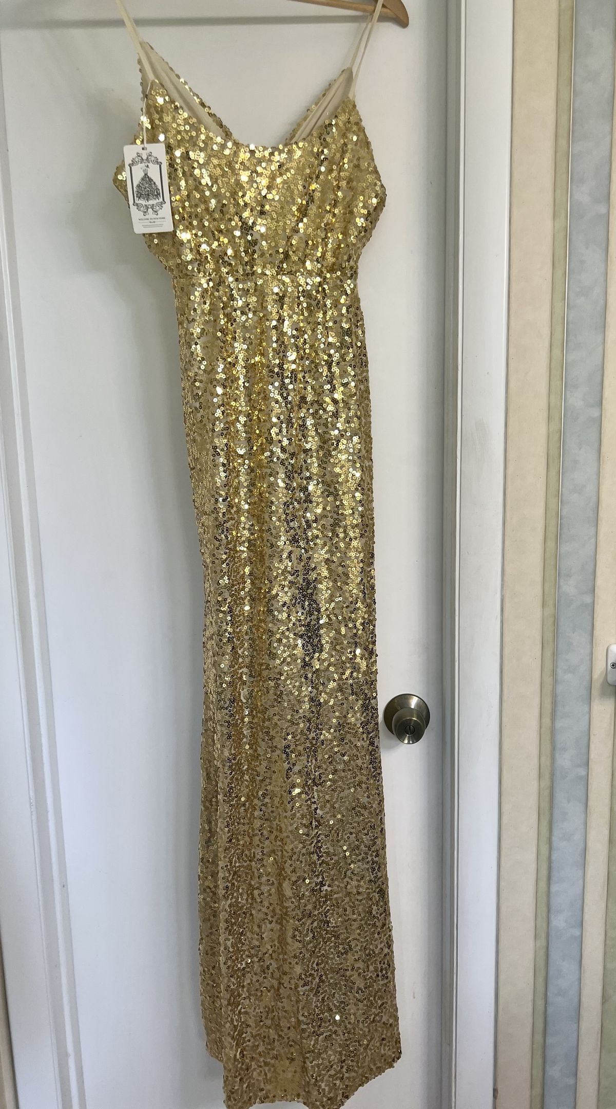 Size 2 Sequined Gold Side Slit Dress on Queenly