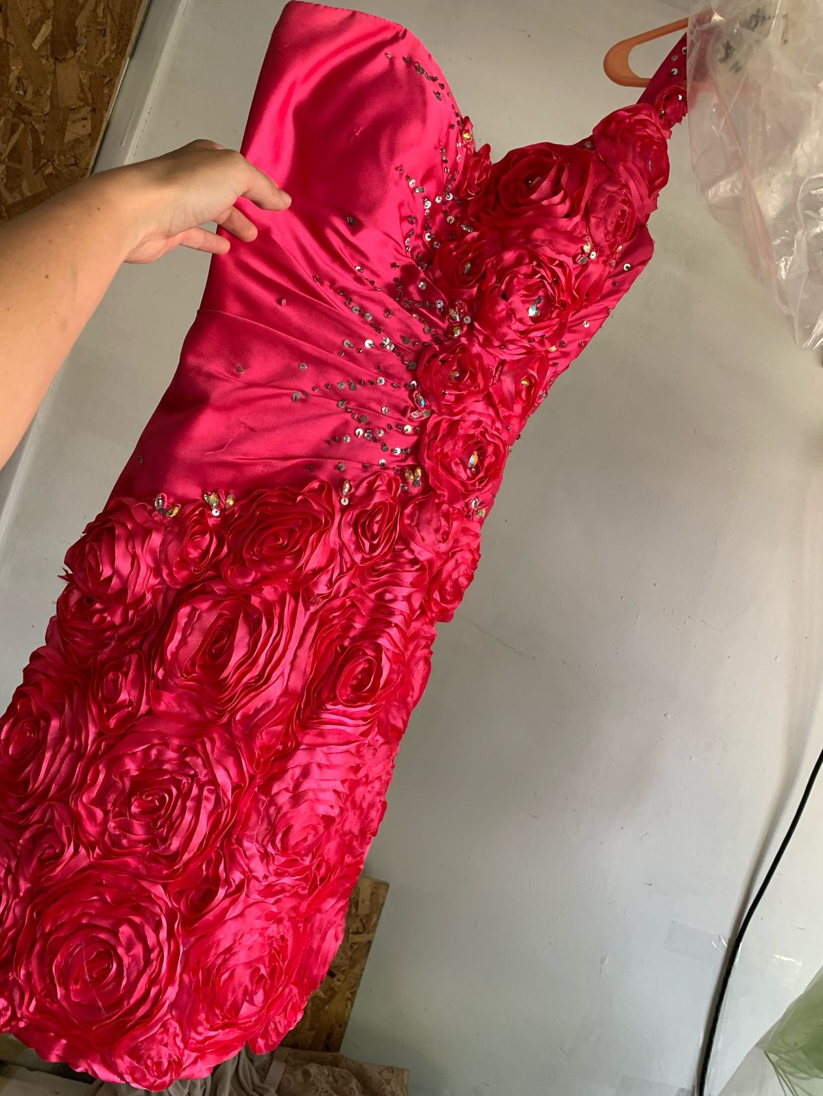 Tony Bowls Size 2 One Shoulder Sequined Hot Pink Cocktail Dress on Queenly