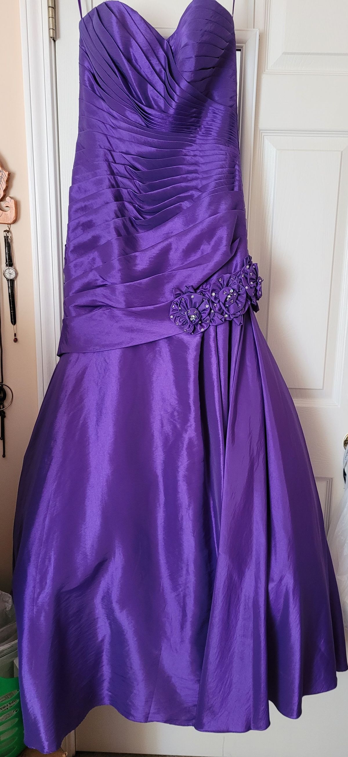 Style 3149 Mystique Prom Size 10 Prom Strapless Purple Mermaid Dress